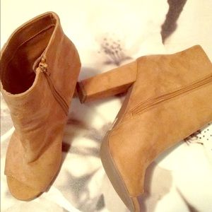 Open toed booties